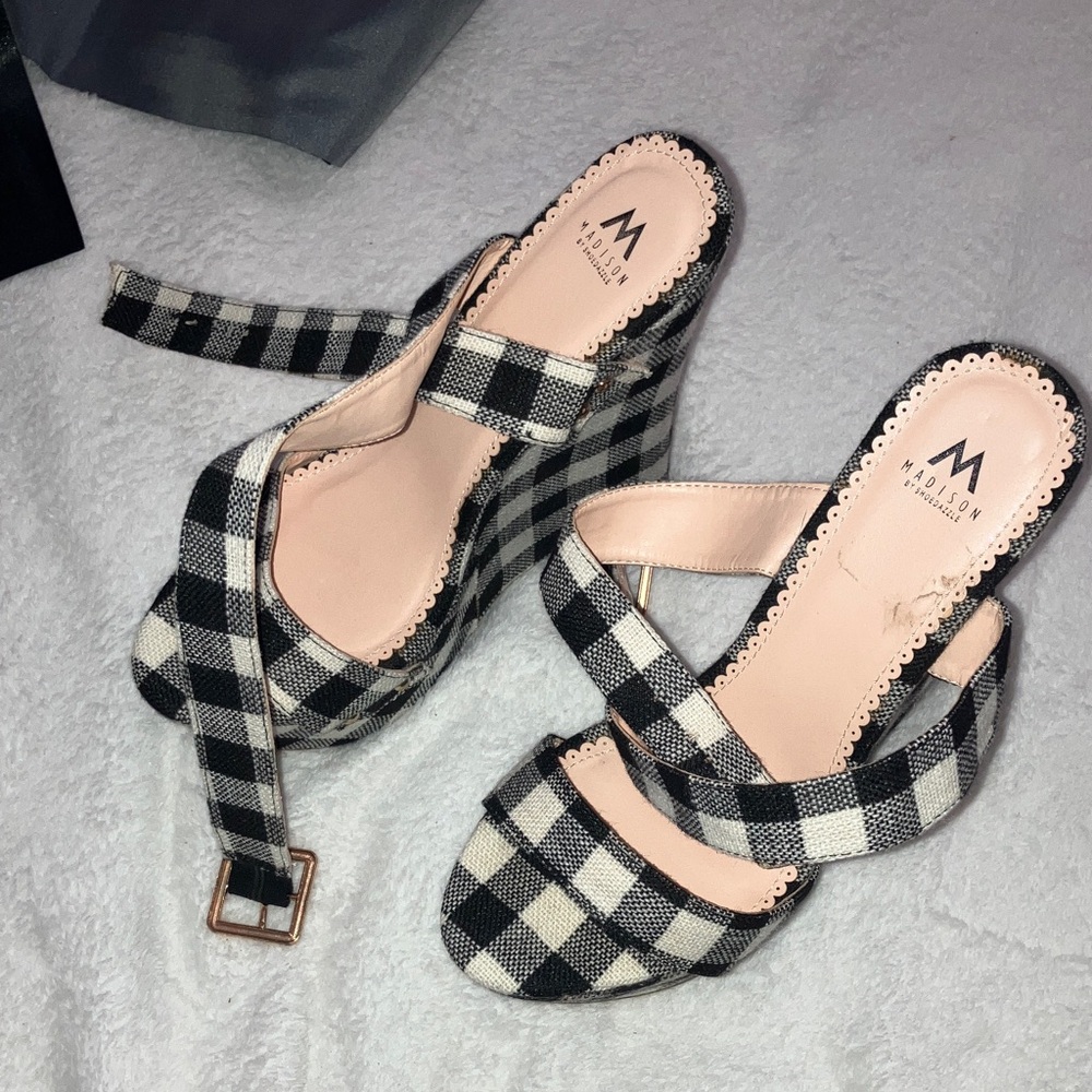 Checker wedge heels!